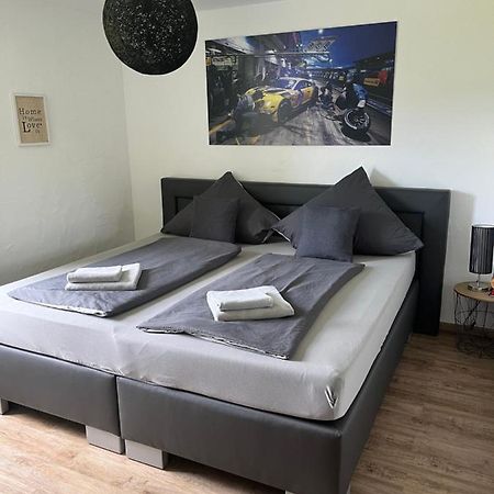 Gaestezimmer Melina Am Nuerburgring Adenau Eksteriør bilde